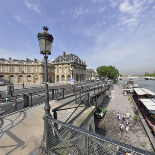 Pont des Arts - Attraction touristique - Paris