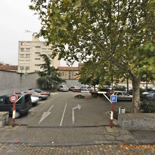 Parking Ernest Renan - Parking - Saint-Fons