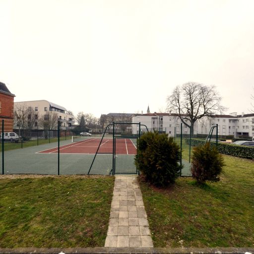 Square Dornez - Terrain et club de tennis - Metz