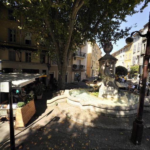 Fontaine du cours Sextius - Batiment touristique - Aix-en-Provence