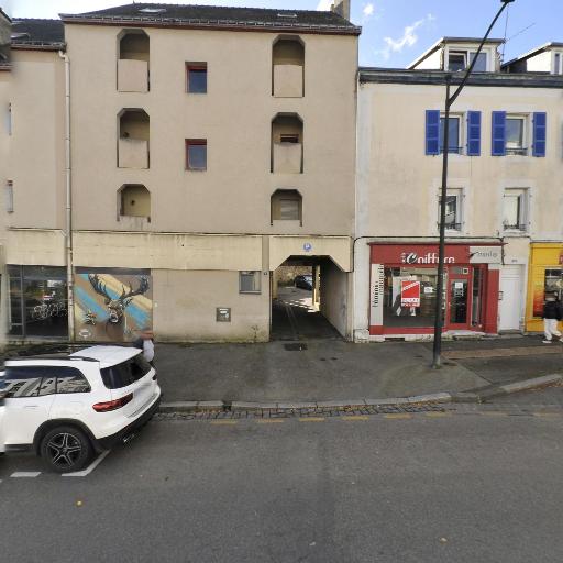 Crédit Mutuel De Bretagne C M B - Banque - Lorient