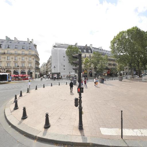 Place Saint-Michel - Attraction touristique - Paris