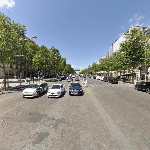 Champs Elysées - Parking public - Paris