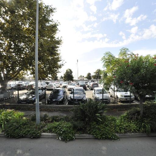 Parking Officiel Aéroport de Nice Côte D'Azur P4 - Parking public - Nice