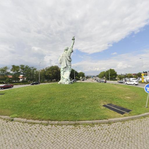 Statue De La Liberté - Monument touristique - Colmar